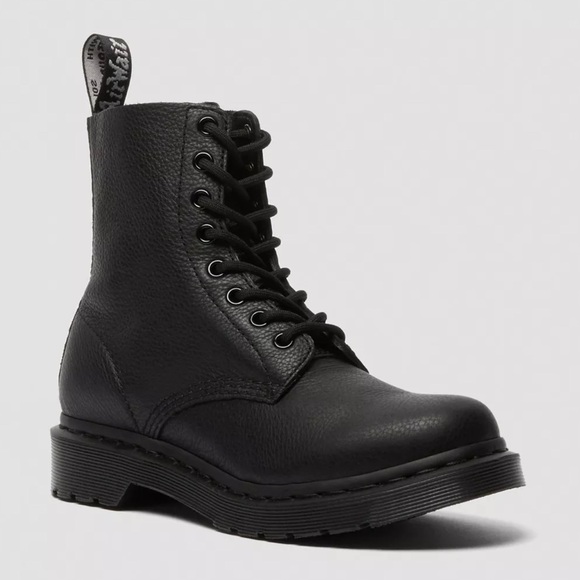 NWT Dr. Martens Women’s Mono Black 1460 Lace Up Boots - Picture 2 of 3